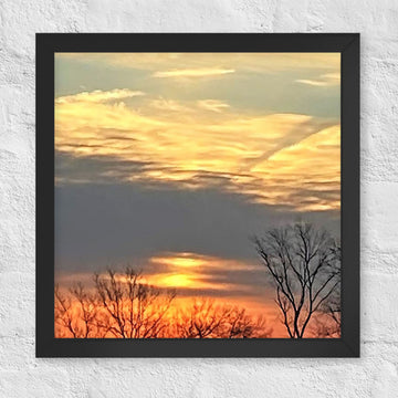 Sunrise below clouds - Framed